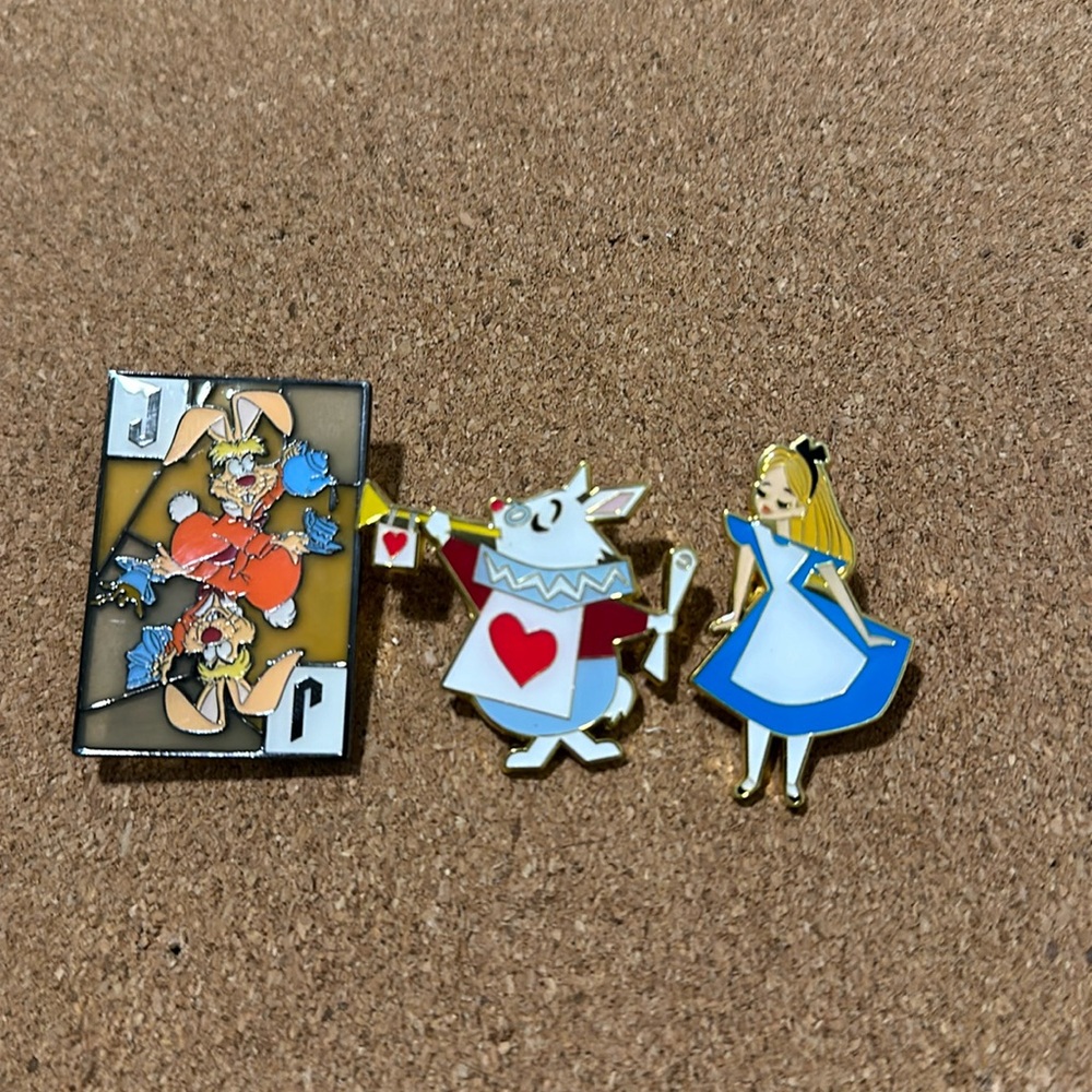 Disney Alice in Wonderland Blind Box pin bundle